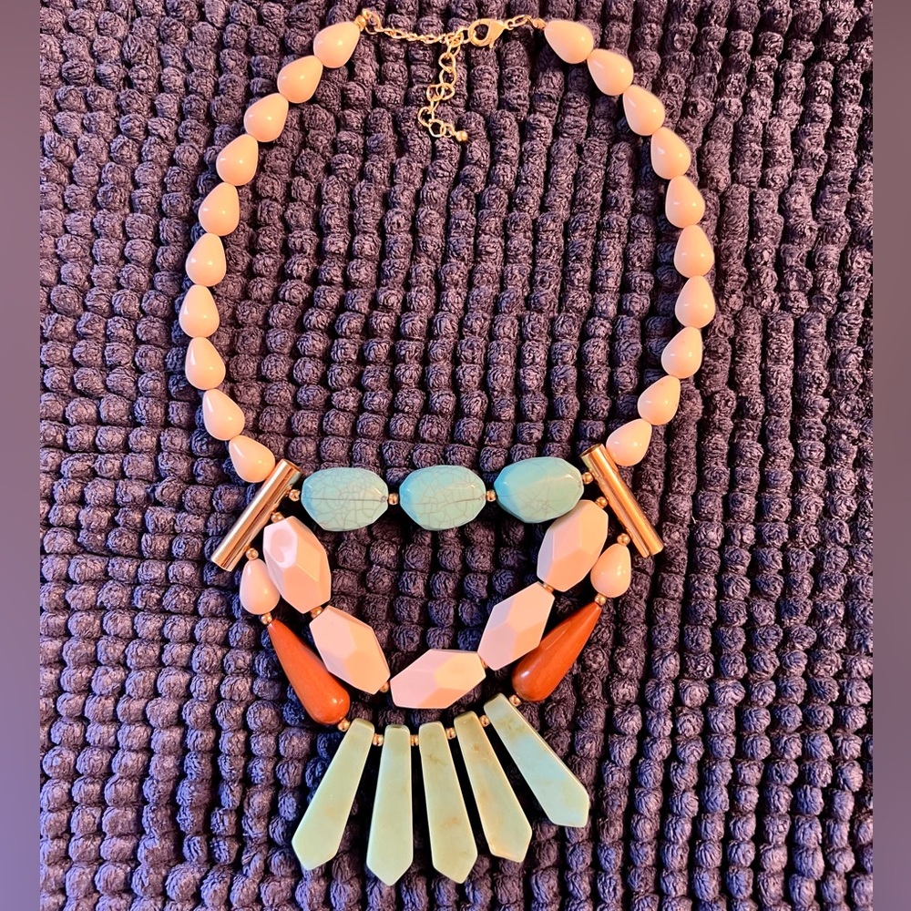 Elegant Multicolor Beaded Necklace